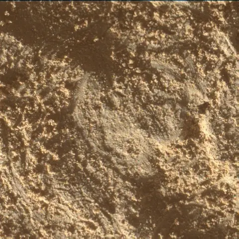 Sol 4536: Mars Hand Lens Imager (MAHLI)