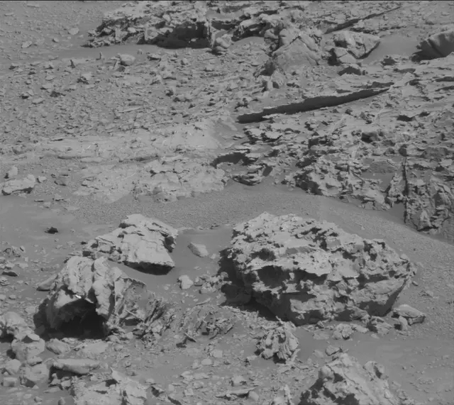 Sol 4539: Mast Camera (Mastcam)