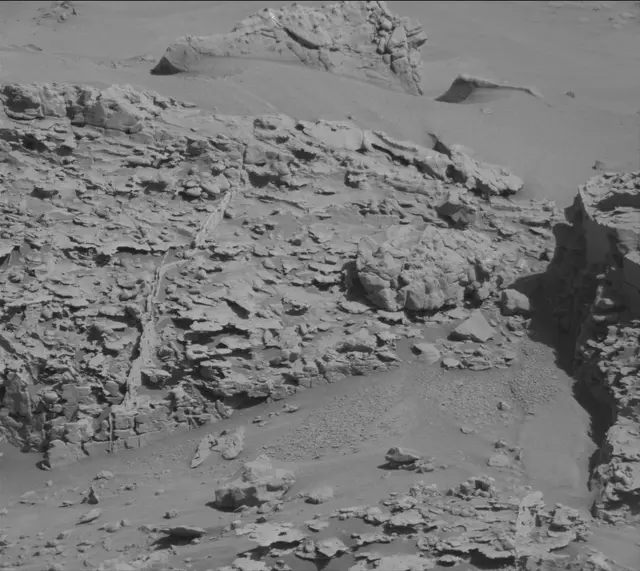 Sol 4539: Mast Camera (Mastcam)
