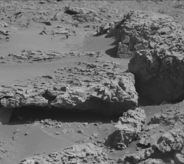 Sol 4539: Mast Camera (Mastcam)