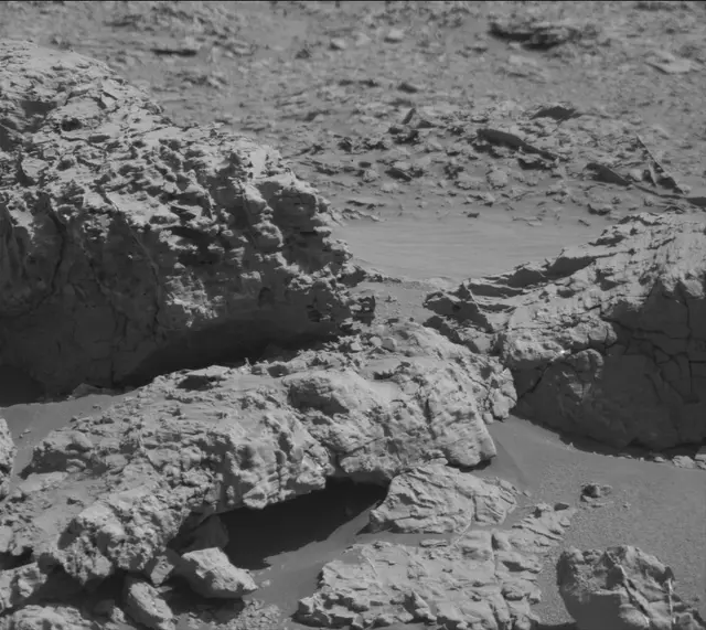 Sol 4539: Mast Camera (Mastcam)