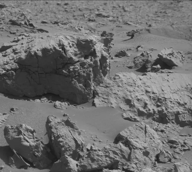 Sol 4539: Mast Camera (Mastcam)
