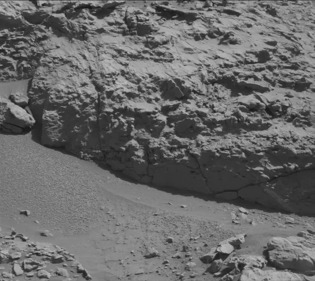 Sol 4539: Mast Camera (Mastcam)