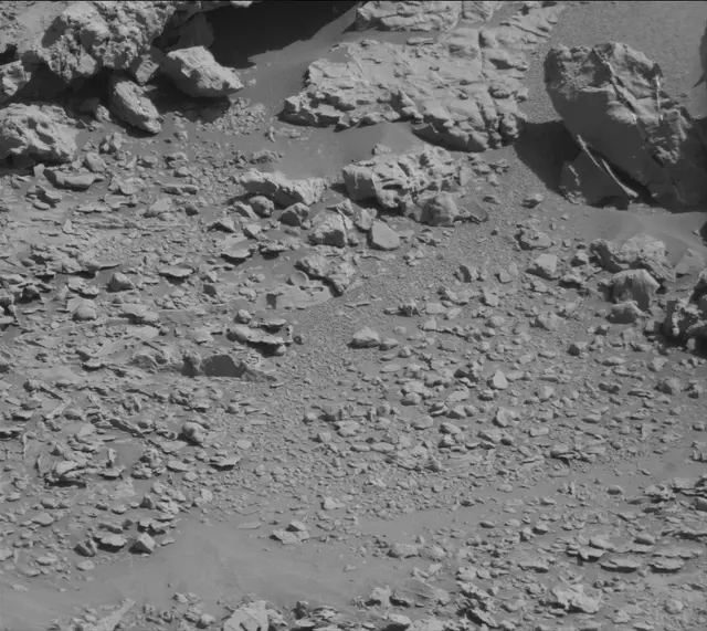 Sol 4539: Mast Camera (Mastcam)
