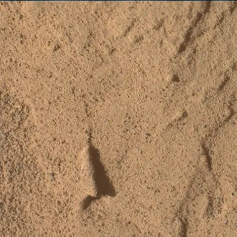 Sol 4539: Mars Hand Lens Imager (MAHLI)