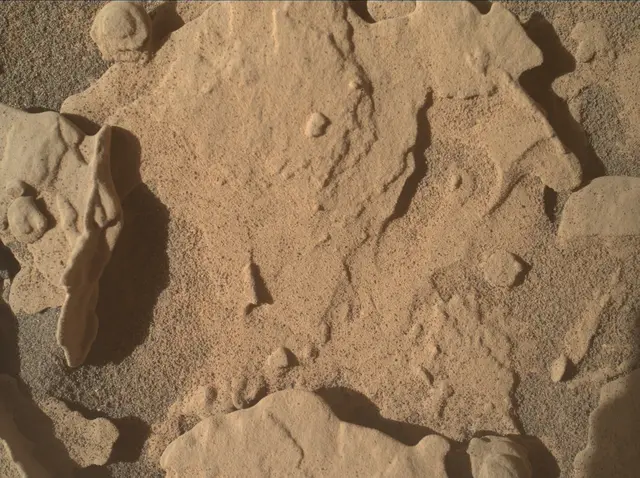 Sol 4539: Mars Hand Lens Imager (MAHLI)