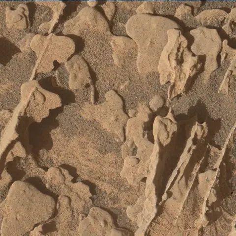 Sol 4539: Mars Hand Lens Imager (MAHLI)