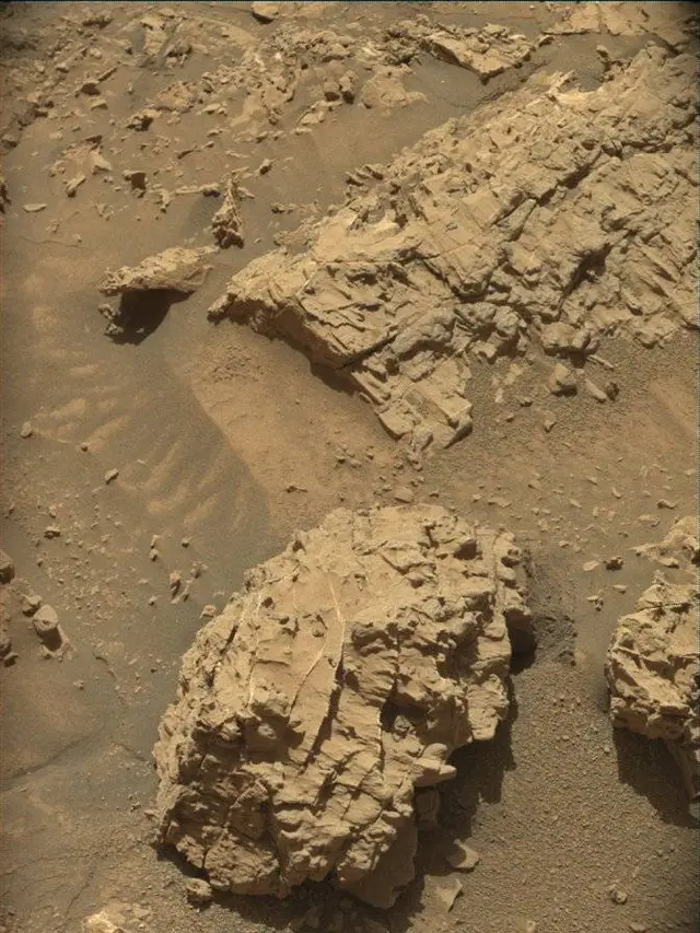 Sol 4541: Mast Camera (Mastcam)