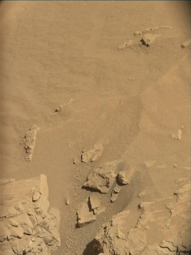 Sol 4541: Mast Camera (Mastcam)