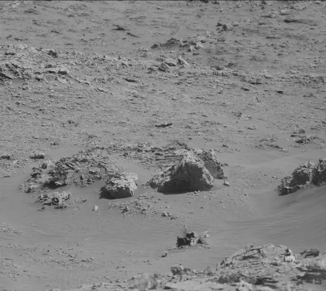 Sol 4543: Mast Camera (Mastcam)