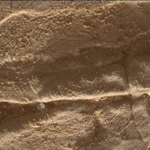 Sol 4543: Mars Hand Lens Imager (MAHLI)