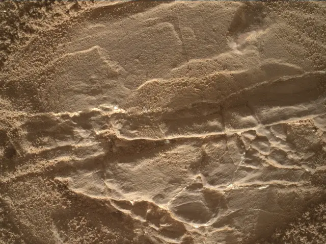 Sol 4543: Mars Hand Lens Imager (MAHLI)