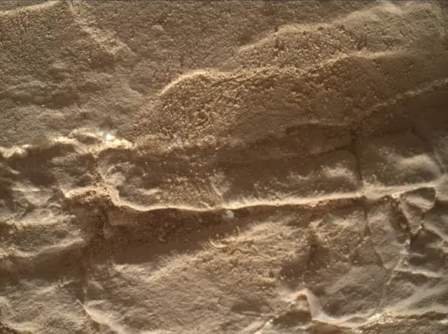 Sol 4543: Mars Hand Lens Imager (MAHLI)