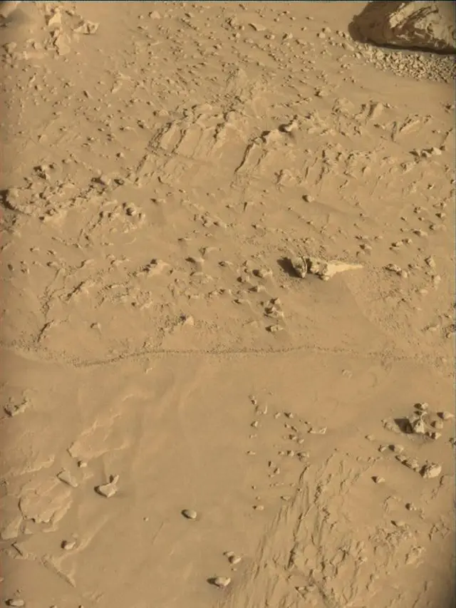Sol 4546: Mast Camera (Mastcam)