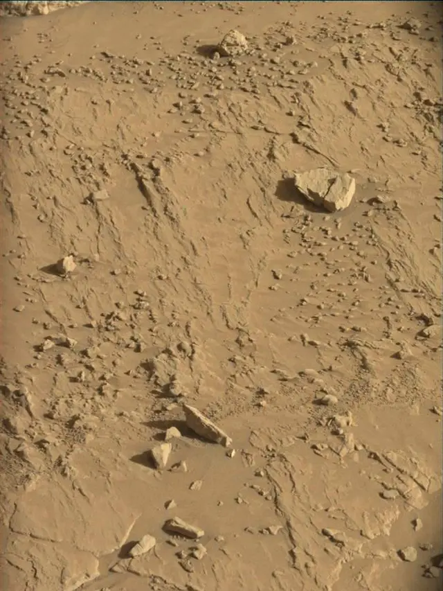 Sol 4546: Mast Camera (Mastcam)