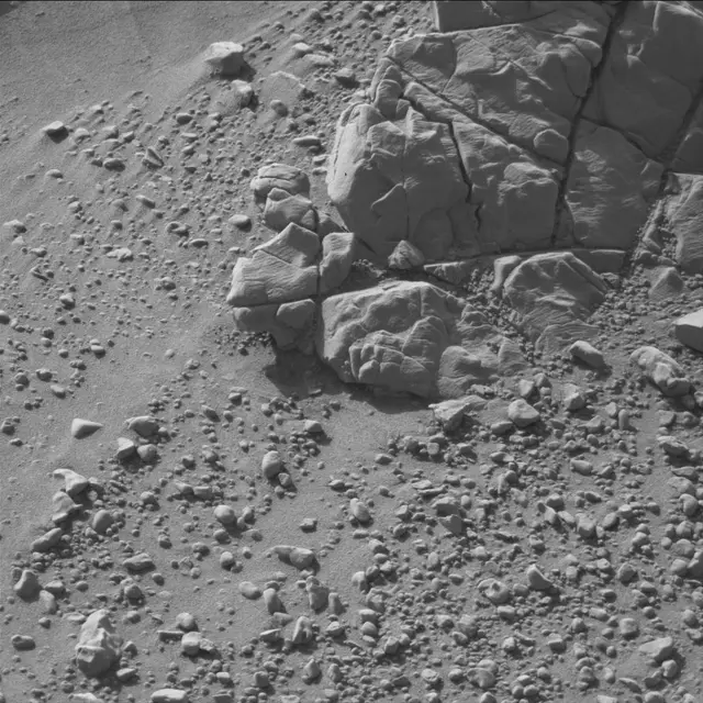 Sol 4546: Mast Camera (Mastcam)