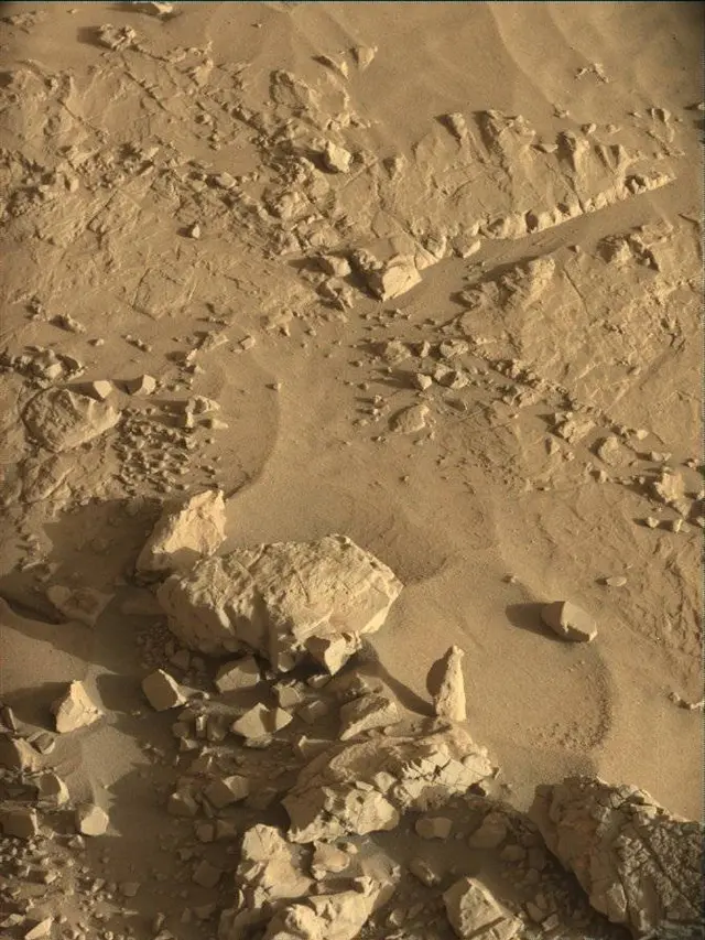 Sol 4548: Mast Camera (Mastcam)