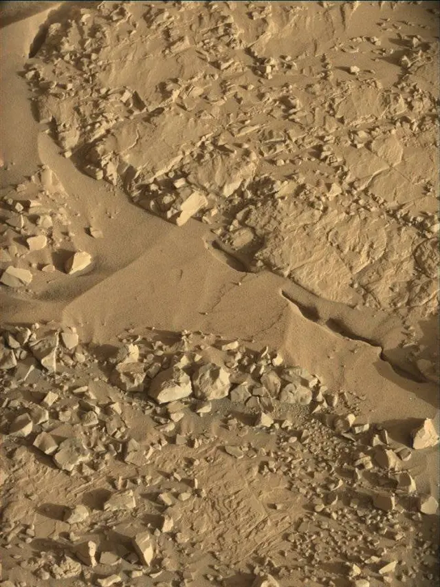 Sol 4548: Mast Camera (Mastcam)