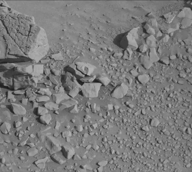 Sol 4549: Mast Camera (Mastcam)