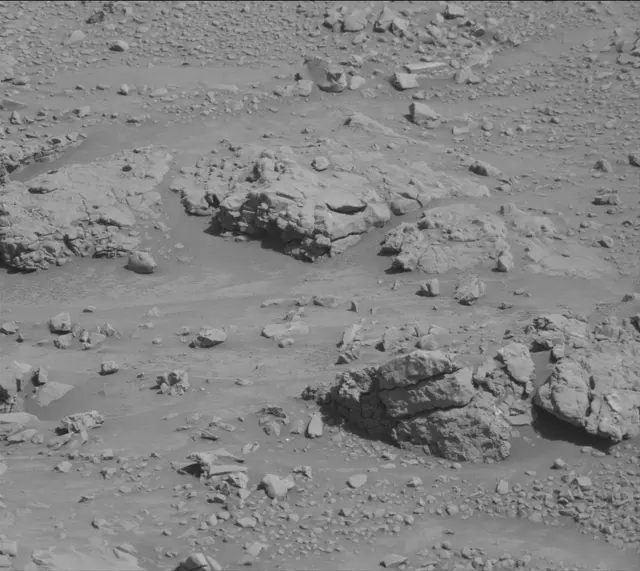 Sol 4550: Mast Camera (Mastcam)