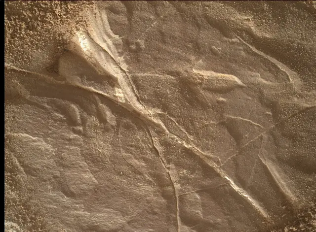 Sol 4550: Mars Hand Lens Imager (MAHLI)
