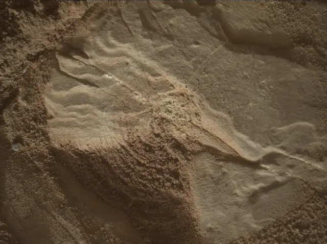 Sol 4550: Mars Hand Lens Imager (MAHLI)