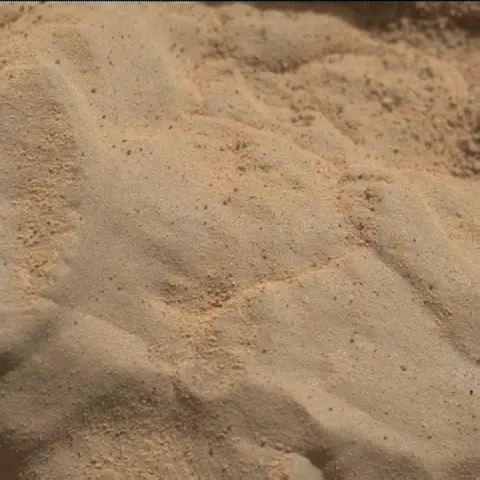 Sol 4554: Mars Hand Lens Imager (MAHLI)
