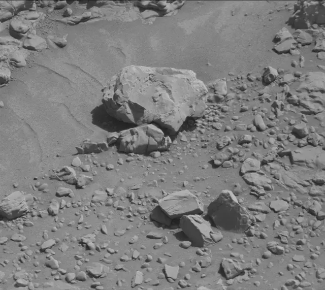 Sol 4557: Mast Camera (Mastcam)