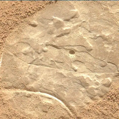 Sol 4559: Mars Hand Lens Imager (MAHLI)