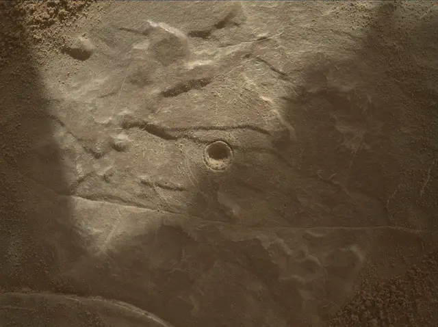 Sol 4560: Mars Hand Lens Imager (MAHLI)