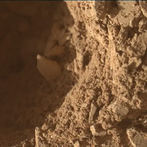 Sol 4570: Mars Hand Lens Imager (MAHLI)