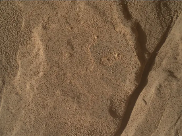 Sol 4570: Mars Hand Lens Imager (MAHLI)