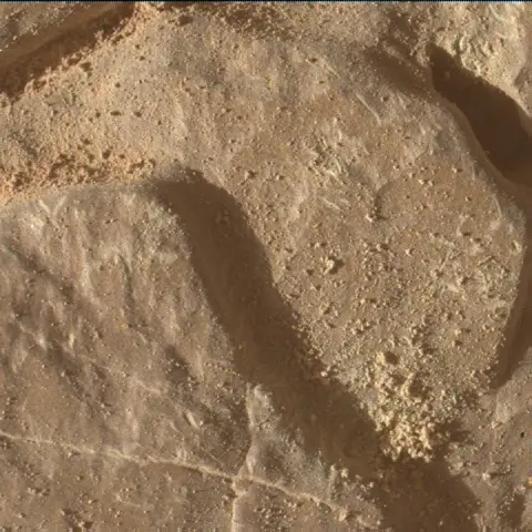 Sol 4570: Mars Hand Lens Imager (MAHLI)