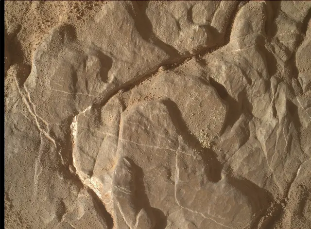Sol 4570: Mars Hand Lens Imager (MAHLI)