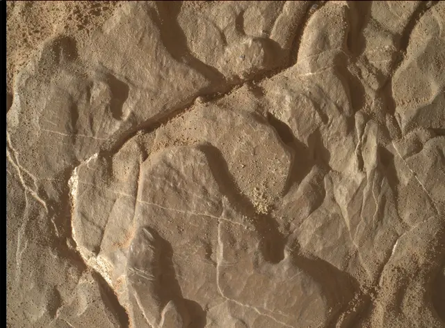 Sol 4570: Mars Hand Lens Imager (MAHLI)