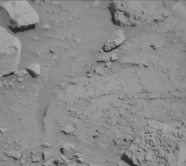 Sol 4573: Mast Camera (Mastcam)