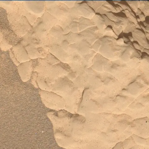Sol 4573: Mars Hand Lens Imager (MAHLI)
