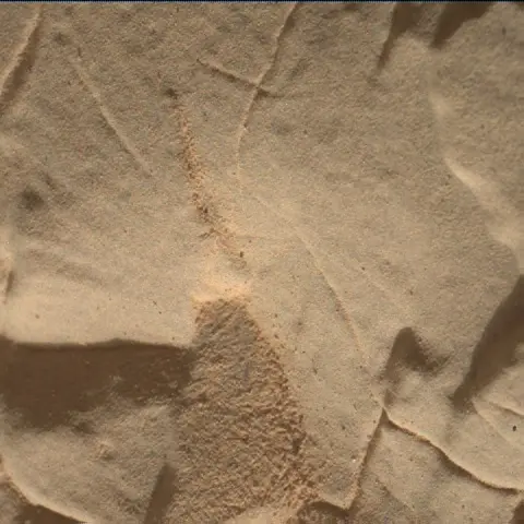 Sol 4577: Mars Hand Lens Imager (MAHLI)