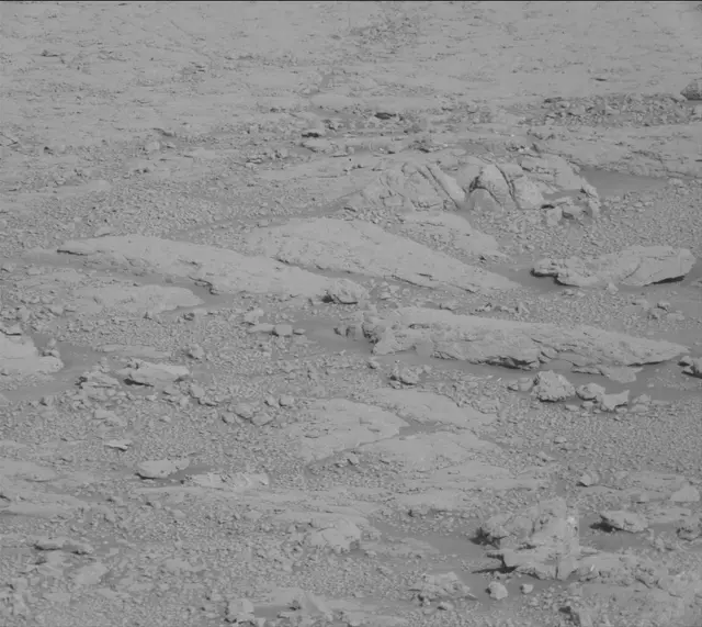 Sol 4578: Mast Camera (Mastcam)