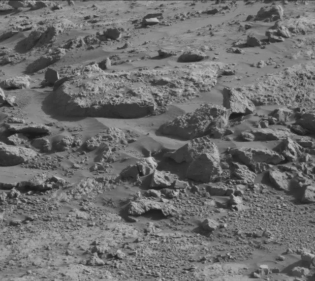 Sol 4578: Mast Camera (Mastcam)