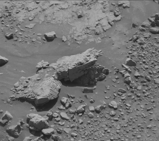 Sol 4582: Mast Camera (Mastcam)