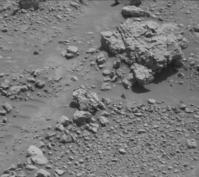 Sol 4582: Mast Camera (Mastcam)