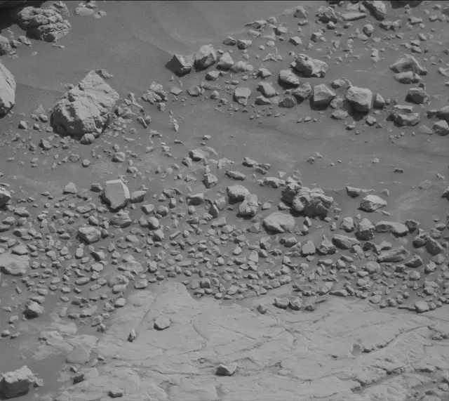 Sol 4582: Mast Camera (Mastcam)