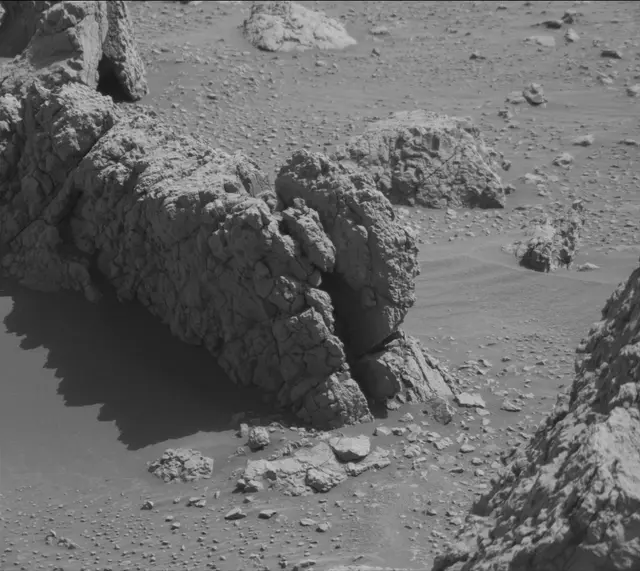 Sol 4582: Mast Camera (Mastcam)