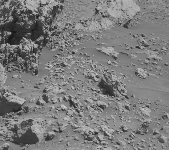 Sol 4582: Mast Camera (Mastcam)
