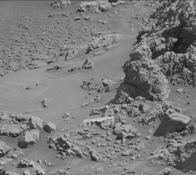 Sol 4582: Mast Camera (Mastcam)