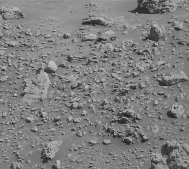 Sol 4582: Mast Camera (Mastcam)