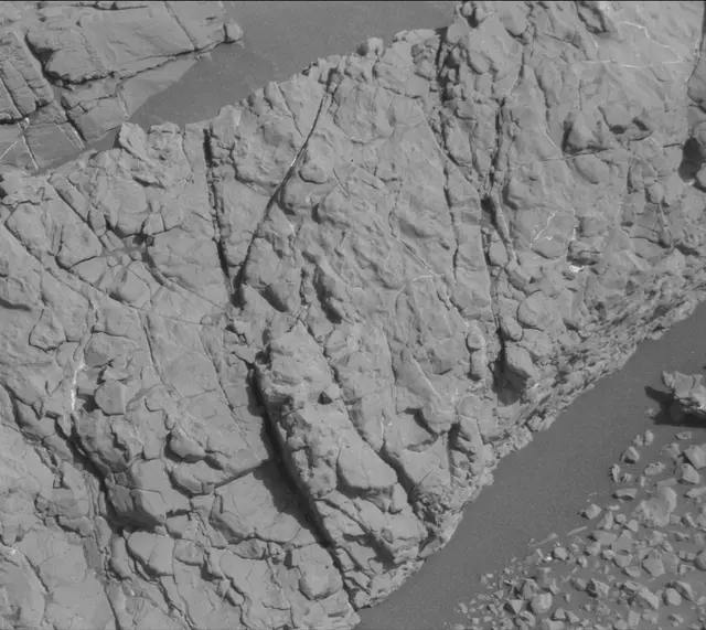 Sol 4582: Mast Camera (Mastcam)