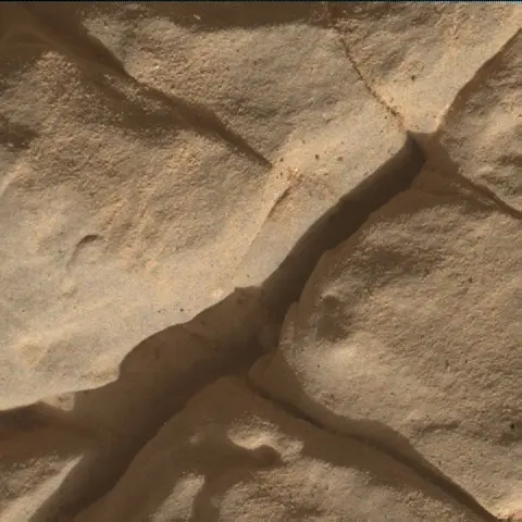 Sol 4584: Mars Hand Lens Imager (MAHLI)