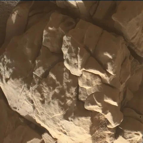 Sol 4584: Mars Hand Lens Imager (MAHLI)